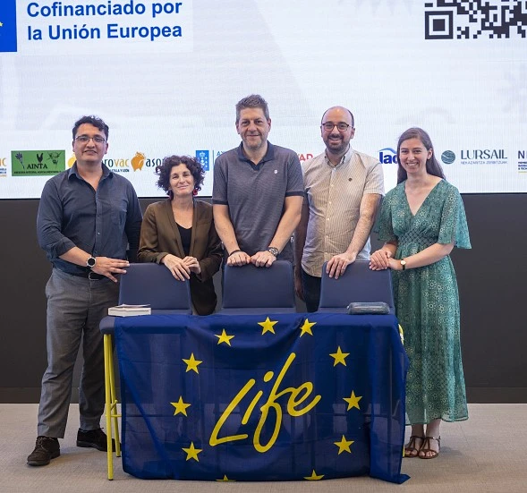 El sector del vacuno presenta sus primeros proyectos de carbono en España El sector del vacuno presenta sus primeros proyectos de carbono en España